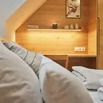 아파트 Mountain Lovers Three By Aa Homes 타우플리츠