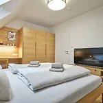 Mountain Lovers Three By Aa Homes 타우플리츠